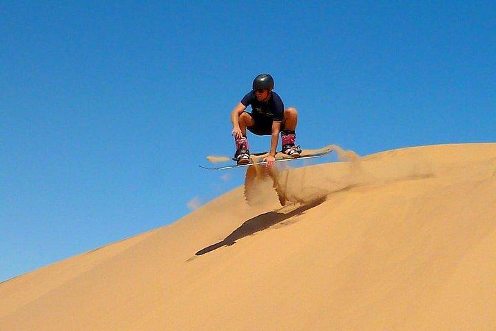 Balade matinale dans les dunes du désert de Dubaï et balade à dos de chameau