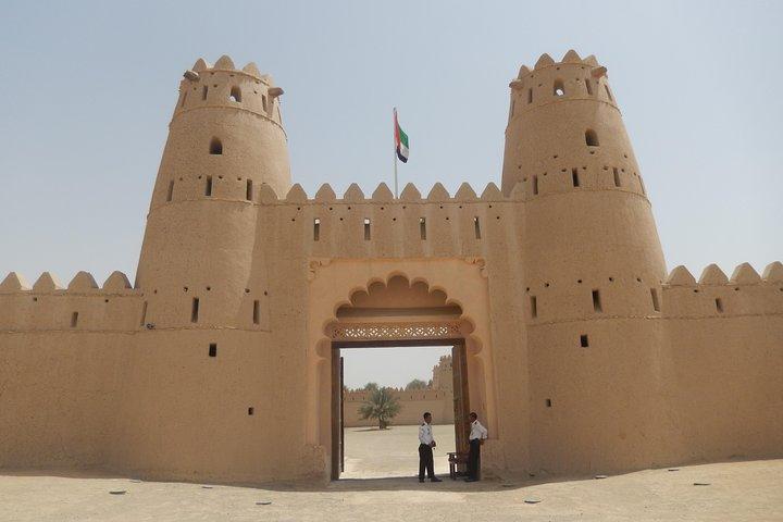 Visite de la ville d'Al Ain - Musée Al Ain & Forts & Camel Market & Mosques & More