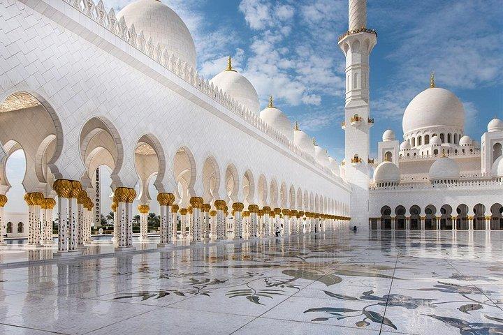 Visite de la ville d'une journée complète à Abou Dhabi au départ de Dubaï