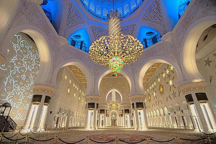 Visite d'Abu Dhabi : Grande Mosquée, Palais Présidentiel et Musée du Louvre