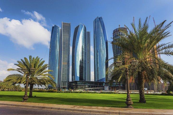Visite des gratte-ciels d'Abou Dhabi et des lieux emblématiques de la ville