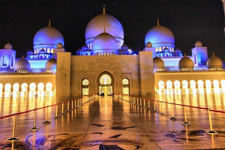 Ville d'une journée à Abu Dhabi avec visite de la grande mosquée, arrêt Ferrari World