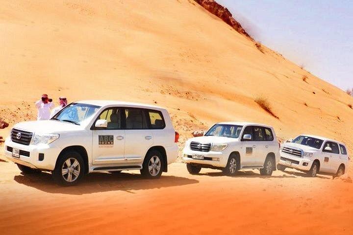 Dubai Desert Safari Exclusive Jeep, activités, spectacles (01-05 personnes) par jeep