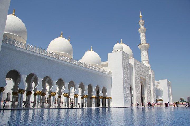 Visite d'Abou Dhabi en espagnol avec déjeuner au départ de Dubaï