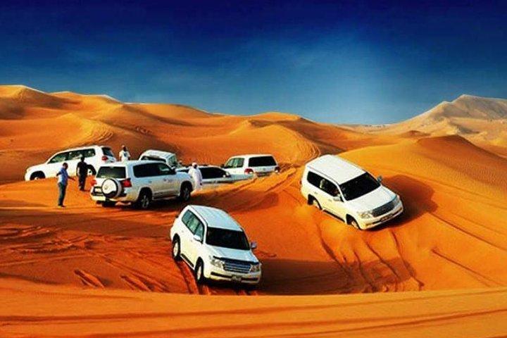 Soirée VIP: safari dans le désert avec ramassage et débarquement par Land Cruiser