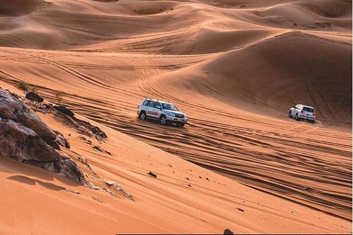 Safari dans les dunes rouges de Dubaï