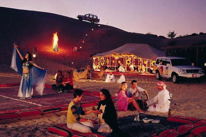 Arabian Desert Safari avec dîner barbecue, balade à dos de chameau et embarquement dans le sable