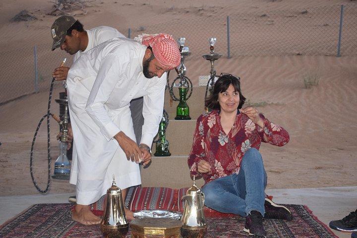 Safari dans le désert avec BBQ Dinner_Shisha et café arabe