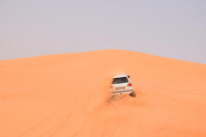 Safari matinal privé dans le désert avec balade à dos de chameau et embarquement dans le sable