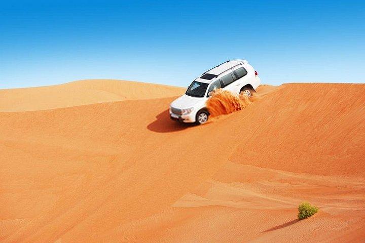 Morning Desert Safari Avec Sand Boarding Randonnée à dos de chameau et VTT Quad Bike