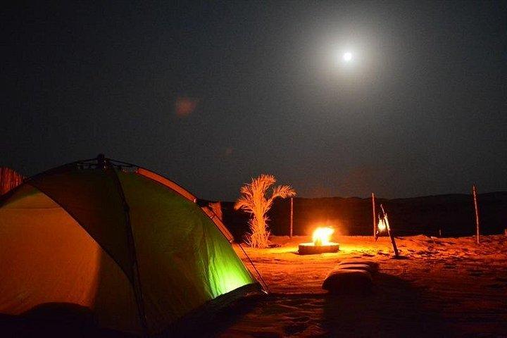 Nuit au Desert Safari à Dubaï avec barbecue chaud et petit-déjeuner