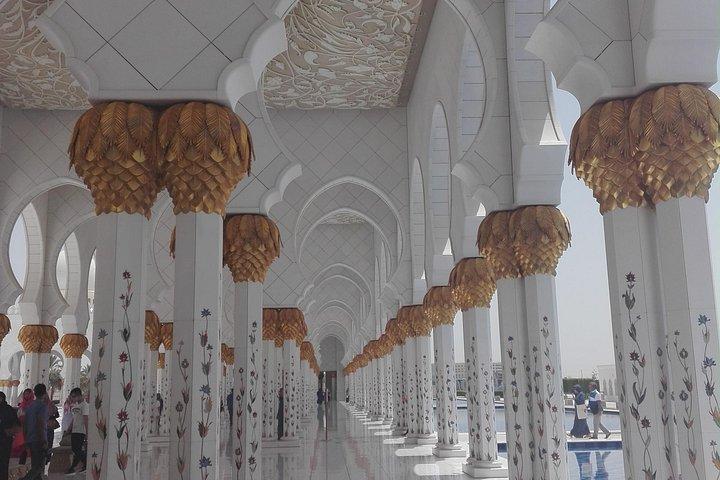 Visite d'Abu Dhabi avec la Grande Mosquée Sheikh Zayed et le Louvre Abu Dhabi Private