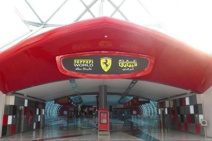 Ferrari World Abu Dhabi & Abu Dhabi City Tour Combo au départ de Dubaï