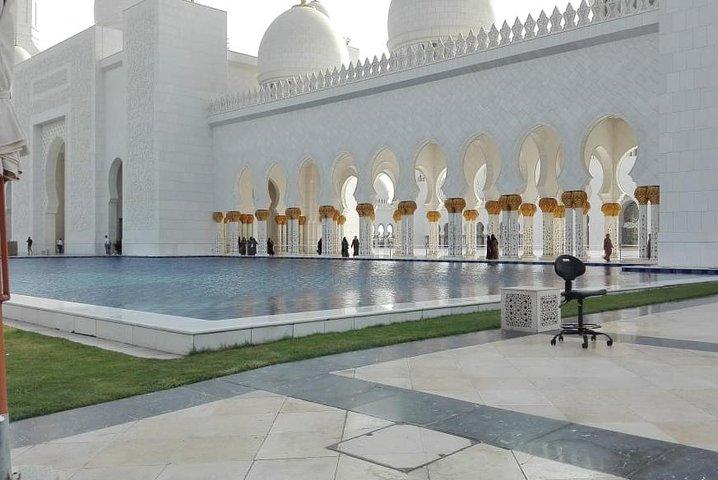 Visite d'Abu Dhabi avec la grande mosquée Sheikh Zayed et Qasr Al Watan
