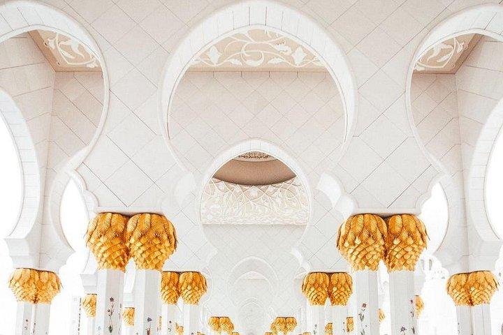 Tour de ville privé à Abu Dhabi - Un voyage à la capitale pour des excursions à terre