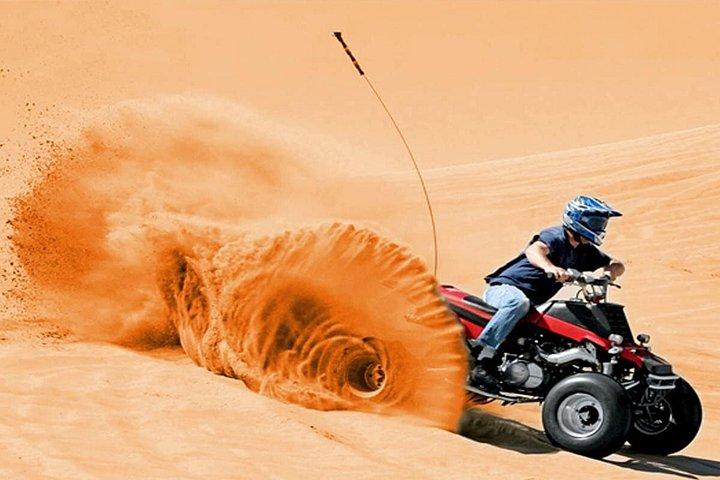 Dubaï Soirée 4x4 Desert Safari VTT VTT VTT vélo , promenade à dos de chameau , dîner barbecue