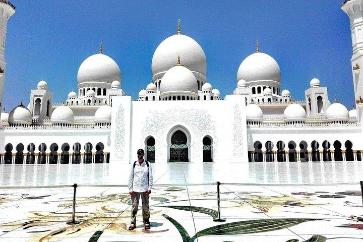 Excursion d'une journée à Abu Dhabi avec la grande mosquée Sheikh Zayed