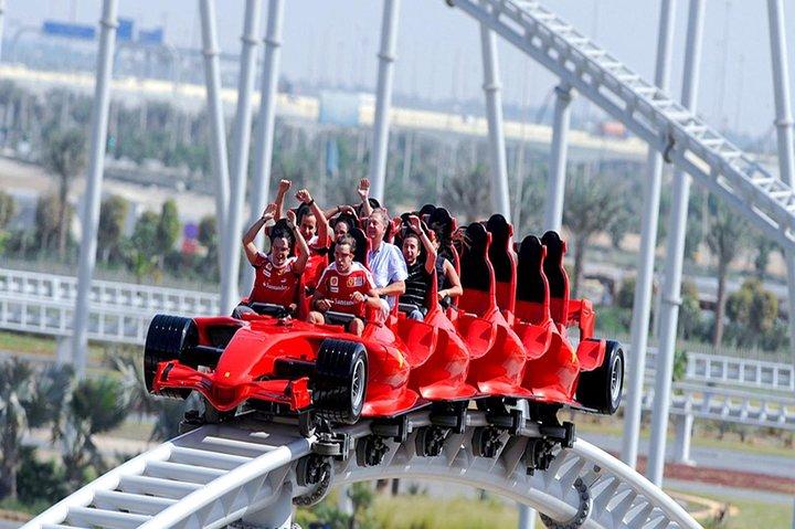Visite de la ville d'Abu Dhabi avec le billet Ferrari World
