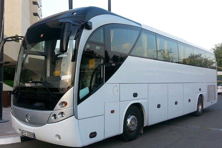 Transferts entre Dubaï et Abou Dhabi depuis un port ou un hôtel vers un hôtel - Base privée