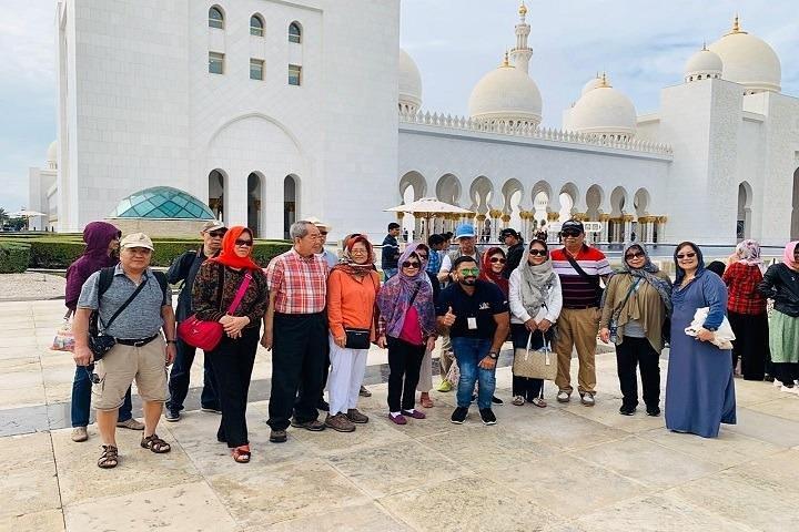Explorez l'excursion d'une journée à Abu Dhabi depuis Dubaï