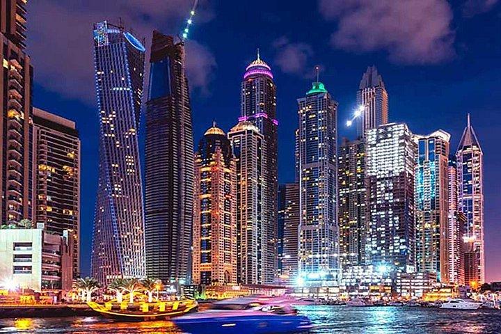Dîner-croisière en boutre dans la marina de Dubaï