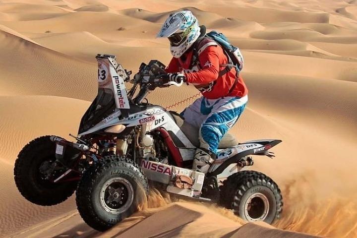 Soirée Desert Desert + Quad Bike, Dune Bashing & BBQ Dinner & Live Show