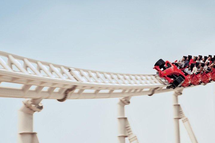 Ferrari World Tour avec transferts de Dubaï à Abu Dhabi