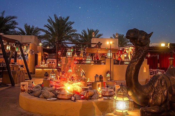 Safari privé dans le désert des dunes rouges avec un vaste dîner Bab al shams