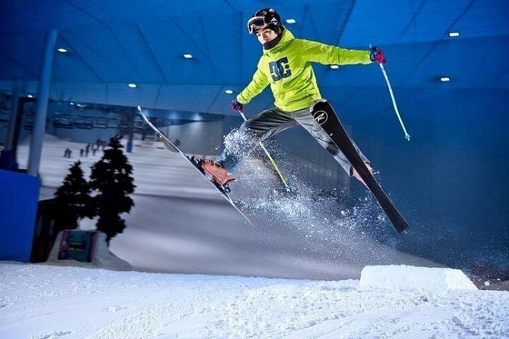 Demi-journée privée Snow Classic Dubai - Billet + Transfert