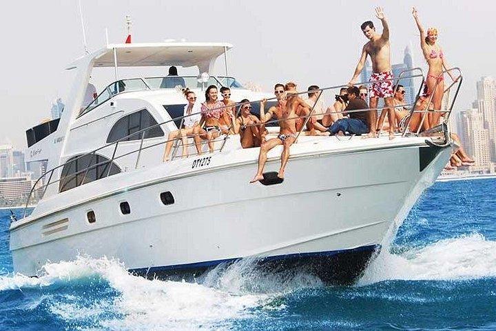 Tour de yacht de luxe exclusif
