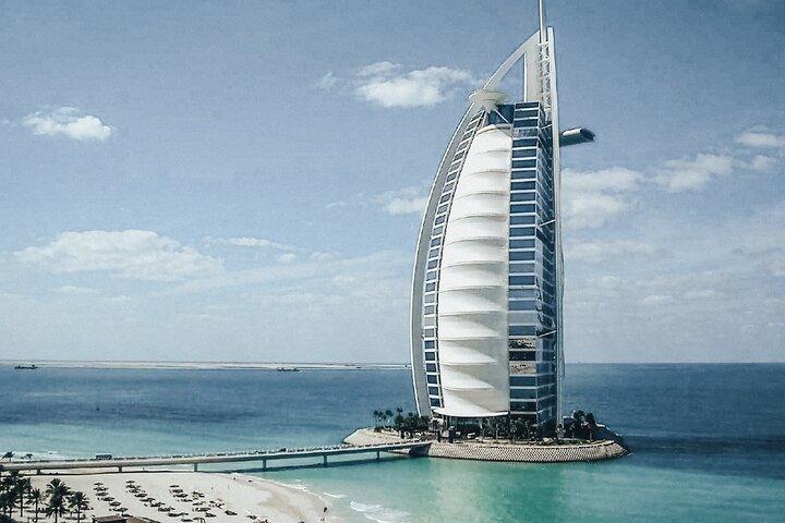 Visite privée en voiture de Dubaï avec Burj Al Arab, musée de Dubaï, Abra Ride et souks