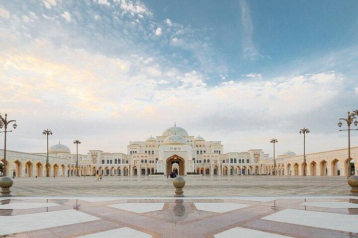 Visite privée de la ville d'Abou Dabi avec Qasr Al Watan au départ d'Abou Dabi