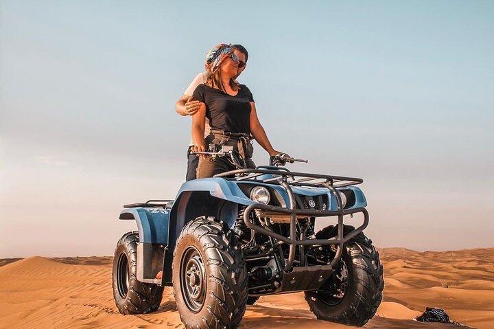 Excursion d'une heure en Quad avec transfert depuis Dubai