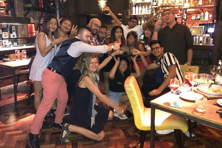 La tournée des bars pour de nouveaux amis