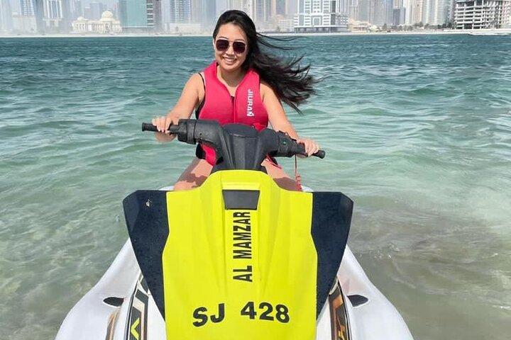 Expérience de jet ski privé à Mamzar