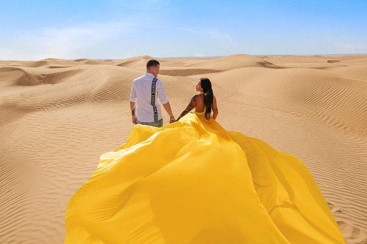Séance photo de couple avec notre robe volante signature