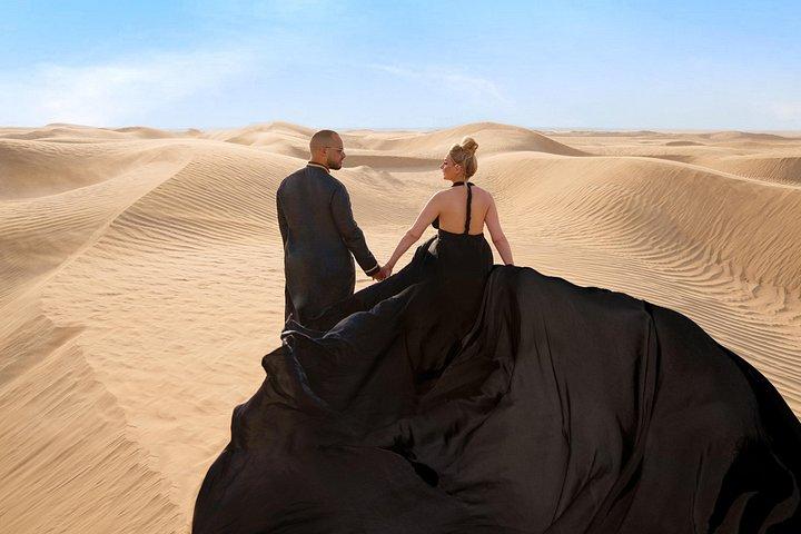 Photographie de couple avec notre robe volante emblématique