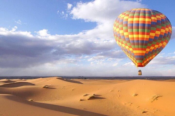 Excursion d'une demi-journée à Dubaï en montgolfière