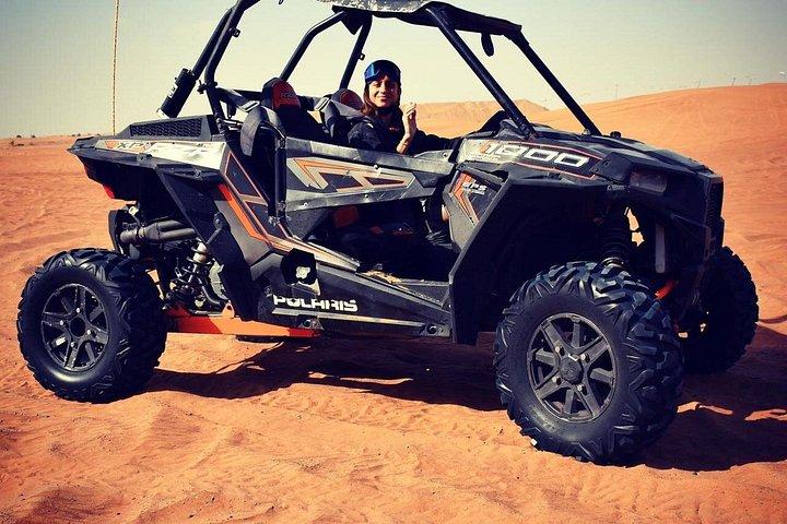 Excursion majestueuse d'une heure en buggy dans le désert d'Arabie