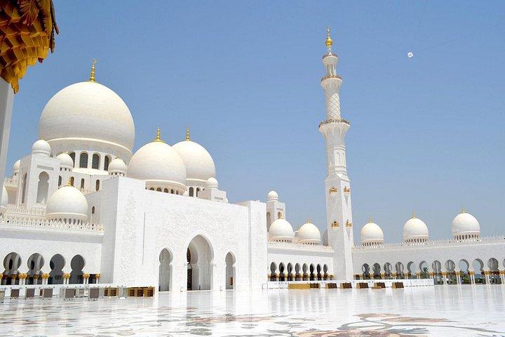 Mosquée d'Abou Dabi & Warner bros De Dubaï