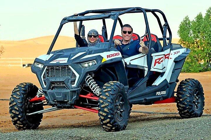 Safari dans le désert de Dubaï avec balade en buggy dans le désert