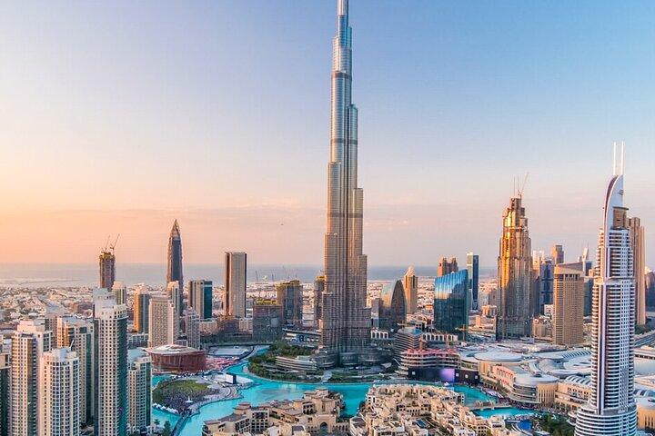 Visite incroyable de la tour Burj Khalifa de Dubaï avec dîner