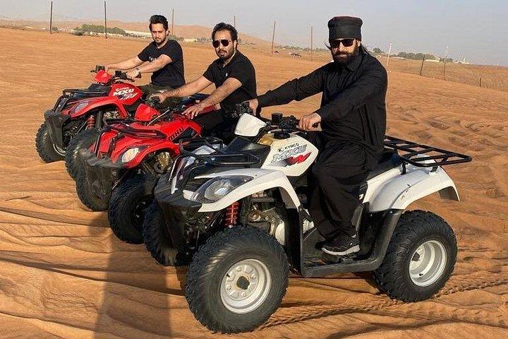 Dubai Desert Safari 4x4 Dune Bashing avec balade à dos de chameau