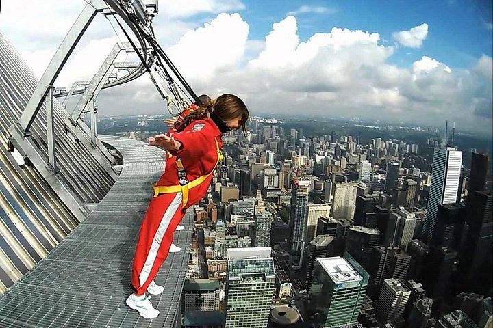 Sky Views Edge Walk Dubaï