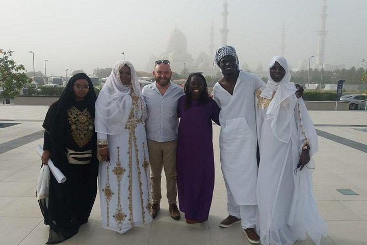 Excursion d'une journée à Abu Dhabi avec prise en charge, Grande Mosquée