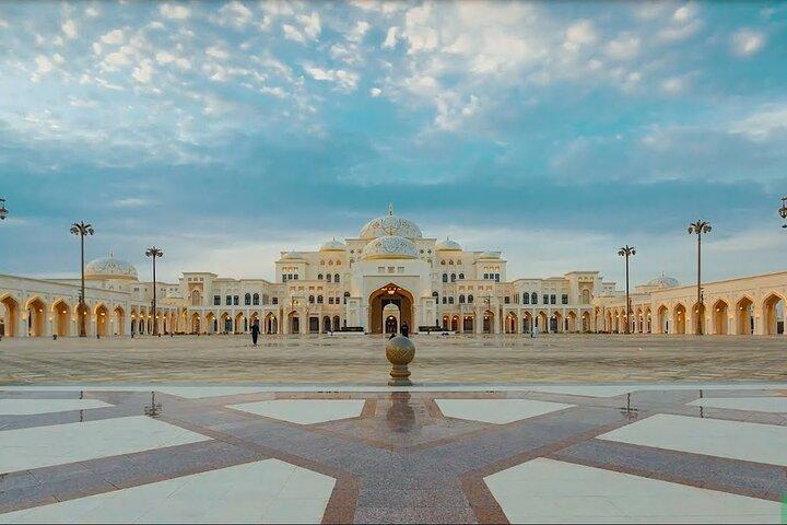 Visite privée d'Abu Dhabi avec Qasr Al Watan et Gold Cappuccino à l'Emirates Palace