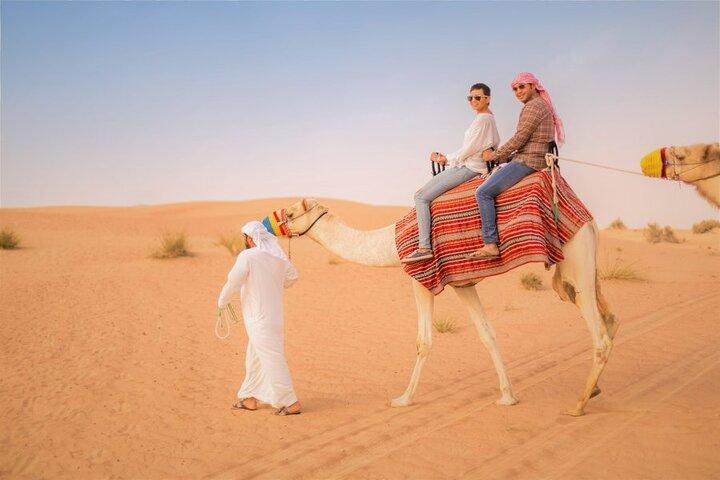Safari privé dans le désert du matin avec promenade en chameau et embarquement de sable