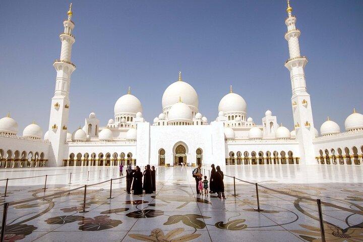 Visite de la ville d'Abu Dhabi avec la grande mosquée Shaikh Zayed.