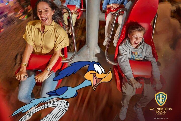 De Dubaï: excursion d'une journée à Abu Dhabi avec Warner Bros World Ticket