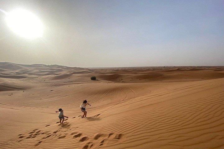 Matin Safari dans le désert avec Dune Bashing, balade à dos de chameau, planche de sable et quad